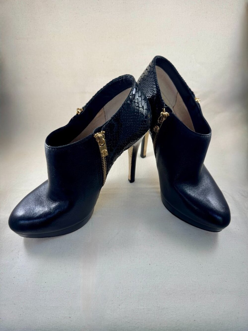 Authentic Michael Kors York Bootie